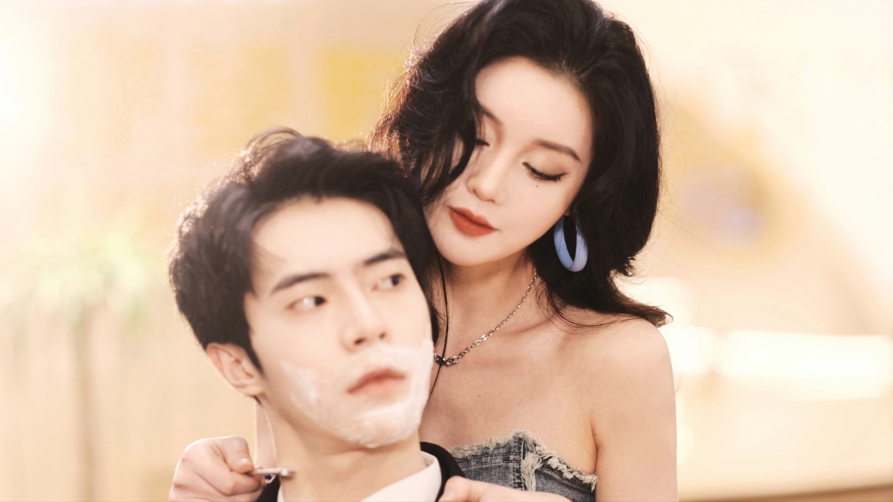 甩了渣男后，我把死对头撩麻了